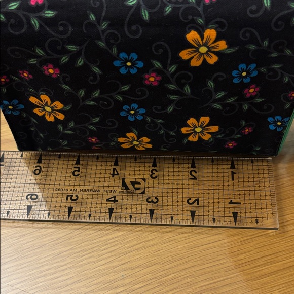 Snap Pouching - Picture 3 of 5